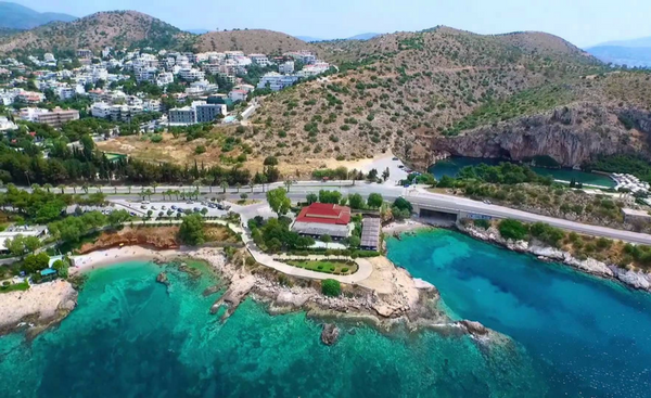 coast of Vouliagmeni